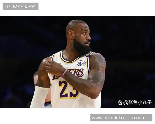 詹姆斯防守态度敷衍对湖人造成伤害球迷感到痛苦与失望