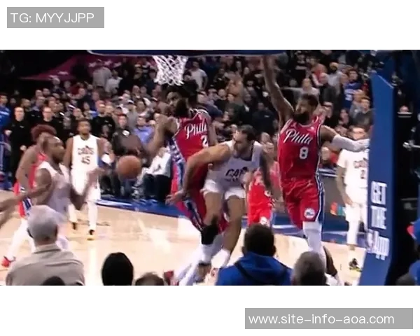 泰森巧妙利用诱饵战术助攻莫布里成功制胜展现团队精神