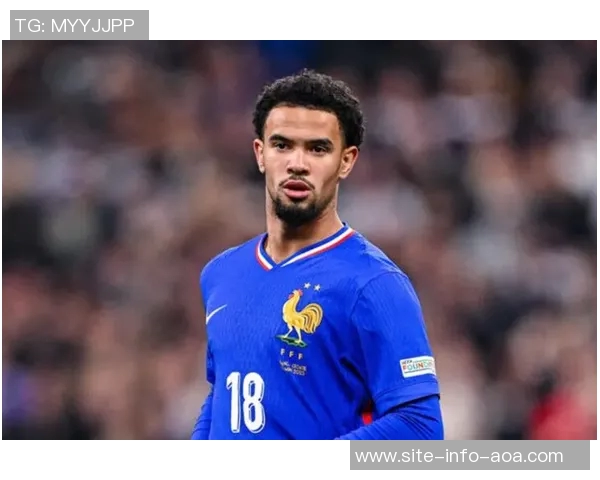 扎伊尔埃梅里盛赞登贝莱展现无与伦比的魔力与才华